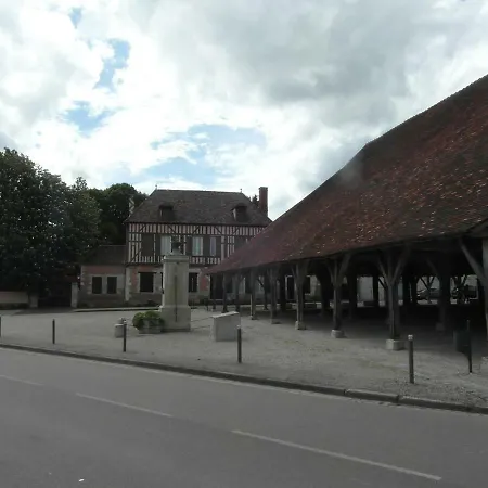 Le Breuil 2* Piney